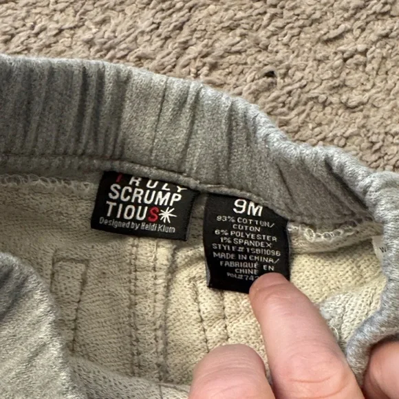 Baby Clothing - Picture 2 of 9